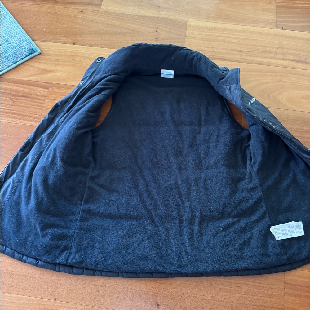Vest - Picture 3 of 4